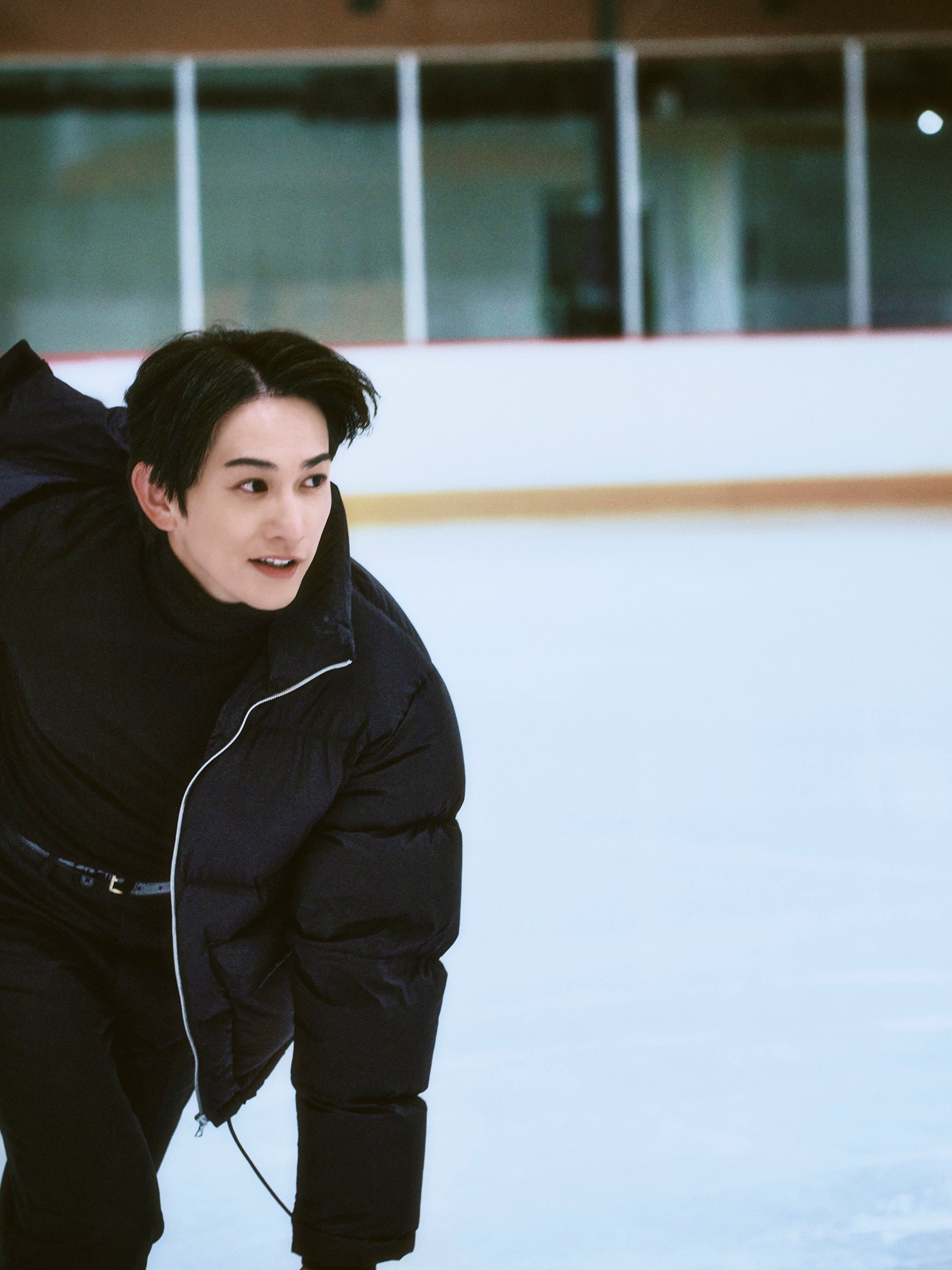 町田啓太 氷上カット