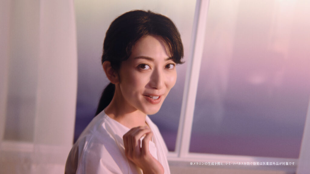 持田香織メナード最新ポスター 持田香織 出演 メナード『フェアルーセント』新TVCM「シミ常識をくつが