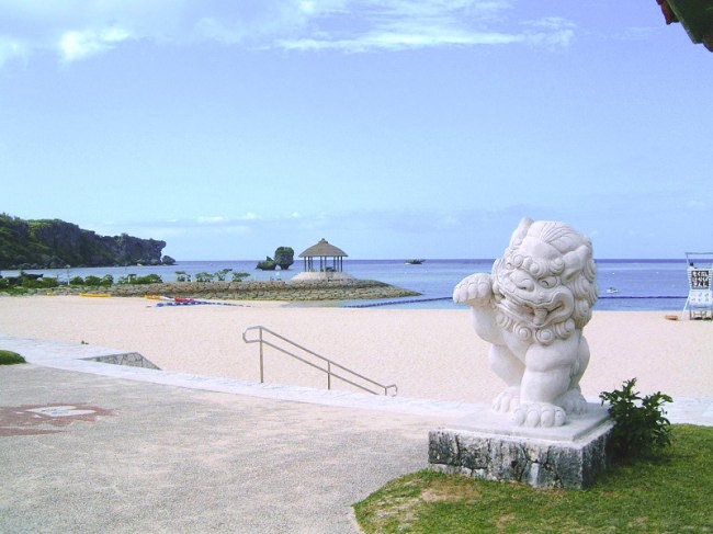 沖縄県恩納村海浜公園ナビービーチ