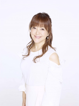 AbemaTVの超人気恋愛リアリティショーに出演、自身の妊娠についても発表し話題の“まやりん”こと重川茉弥がエッセイ本を発売。