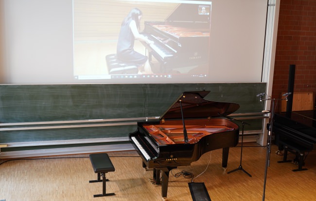 ドイツ・フライブルク音楽大学でのリモート入学試験の様子