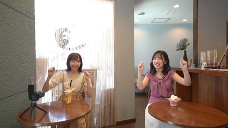 STU48の石田千穂さん、薮下楓さん、榊美優さん