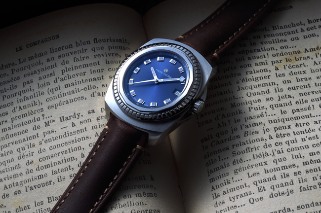 『仮面ライダーセイバー』主人公・神山飛羽真が着用する腕時計はスイス時計会社「ファーブル・ルーバ」のレイダー・シーバード