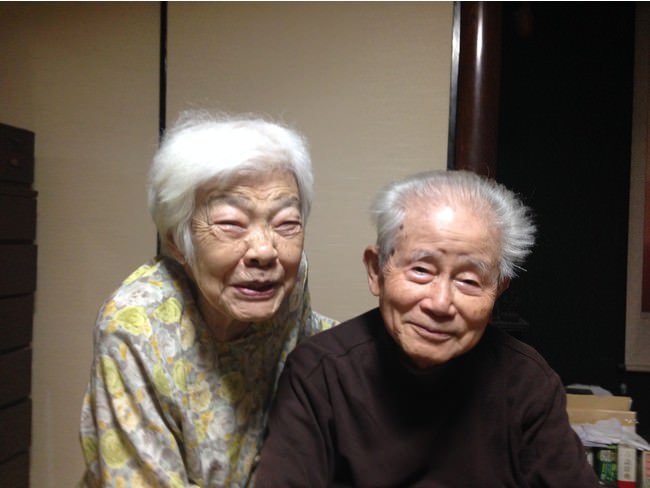 19万人が泣き笑いした異例のヒット映画『ぼけますから、よろしくお願いします。』93歳にして妻の老老介護をはじめた夫、今年めでたく100歳に！