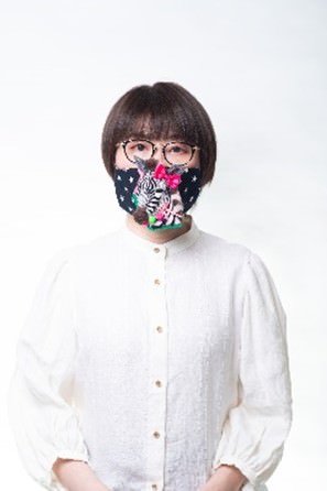 シマウママスク装着の光浦さん
