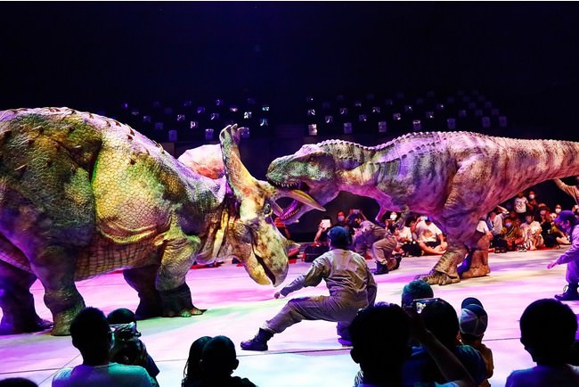 あなたの想像を遥かに超える驚異の恐竜体験ライブショー『不思議な恐竜博物館 in TACHIKAWA 2021』コロナウイルス対策万全で遂に本日から開催！