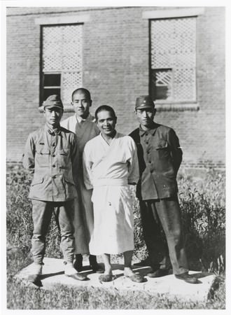 1943年、満州のフラルキ陸軍病院入院／写真提供：吉田事務所
