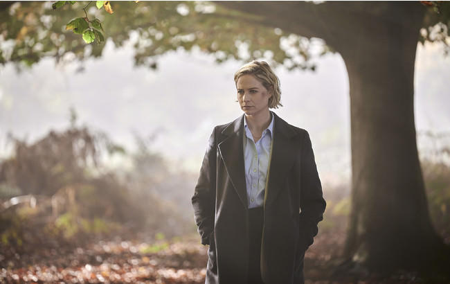 「潜入捜査官リジー～エドゼル作戦の真実」© Story Films & All3Media International