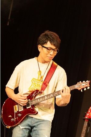 日本を代表する老舗楽器メーカーFERNANDESからコヤッキーモデルのギターが発売決定！