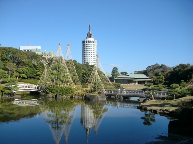 幕張新都心の本格日本庭園で、ハープと能のコラボレーションコンサートを2022年2月5日（土）・6日（日）開催（千葉県立幕張海浜公園）