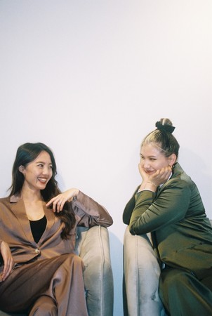 （左から）佐藤マクニッシュ怜子、長谷川ミラ