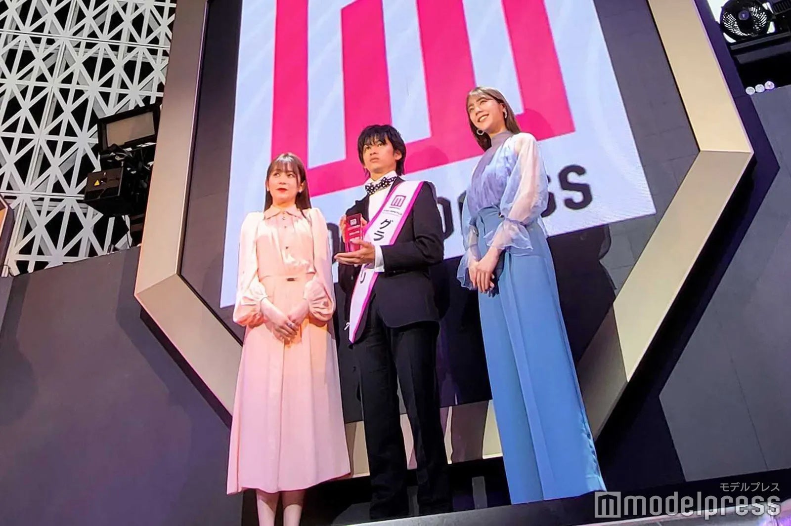 「ミスモデルプレス」初代グランプリは現役レースクイーンの仲美由紀さん 発表イベントには久間田琳加もプレゼンターで登壇
