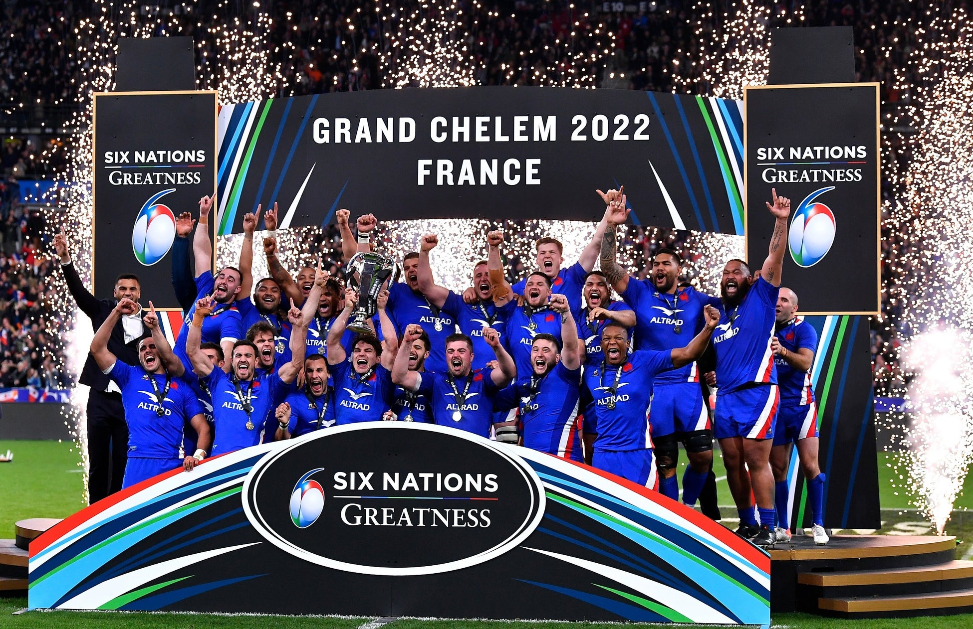 12月1日(木)放送「おぎやはぎのハピキャン」は、テレビ初公開♪ 三重県いなべ市の最新キャンプ場で『とろサーモン村田流 地産地消キャンプ』!