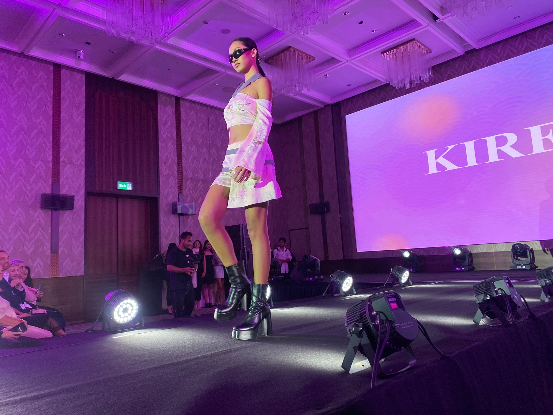 【環境大臣賞受賞事業】「Kimono Upcycle Cloth OHARIKO」カンボジア国開催のファッションショーに登場