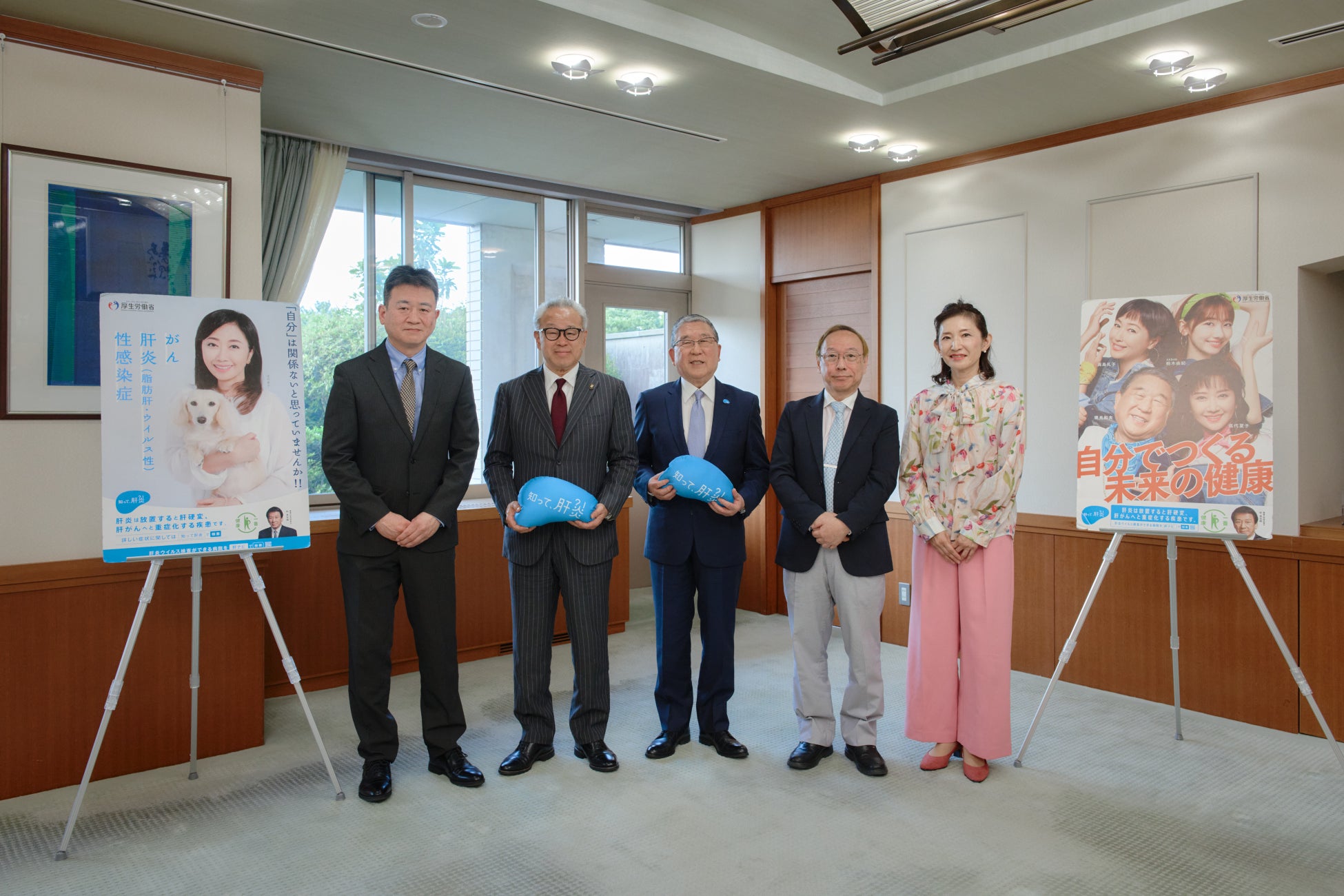 「知って、肝炎プロジェクト」肝炎対策広報大使の徳光和夫氏が豊橋市を訪問。