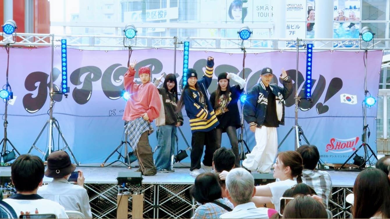 【国際音楽・ダンス・エンタテイメント専門学校】古町ルフル広場にK-POP好きが集結。学生の運営によるK-POPカバーイベント「K-POP×SHOW!」を開催！