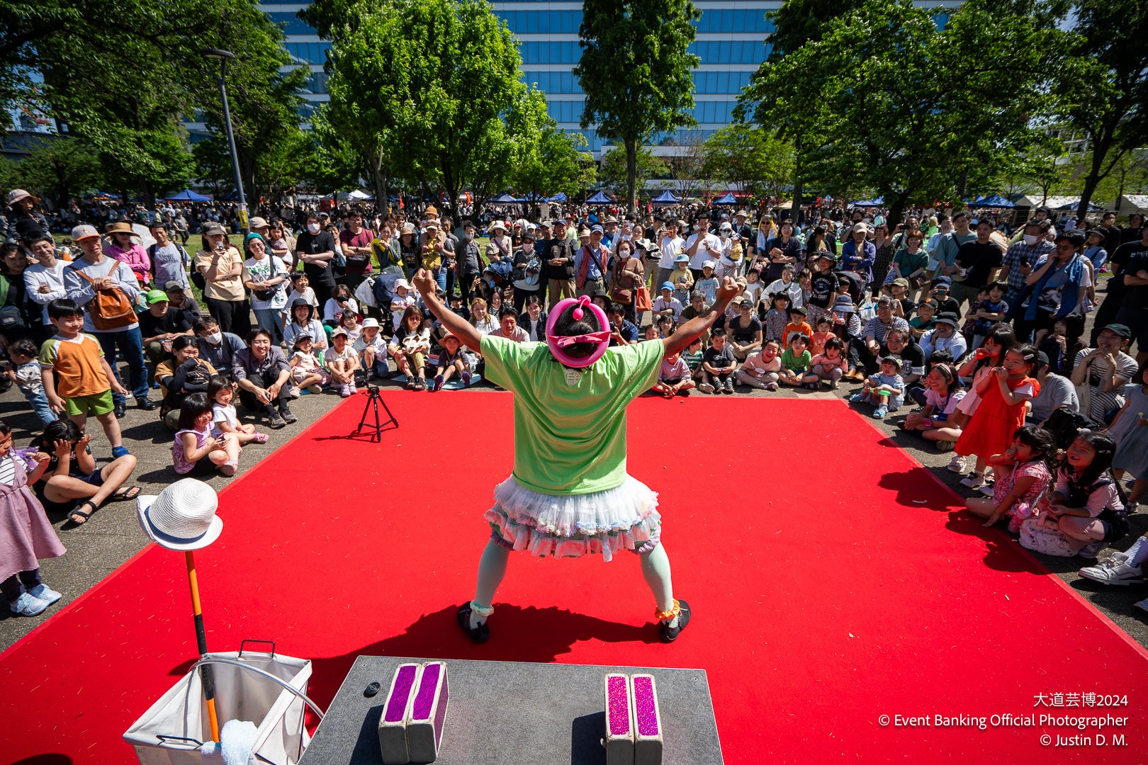 テーマはTHE 大道芸！超絶人気の軽業パフォーマー健山、パントマイム演芸師エンジョイJoyが『特別公演〜Nightステージ』に出演‼︎　“ ENCORE ” 大道芸博2024〜TOKYO stage〜