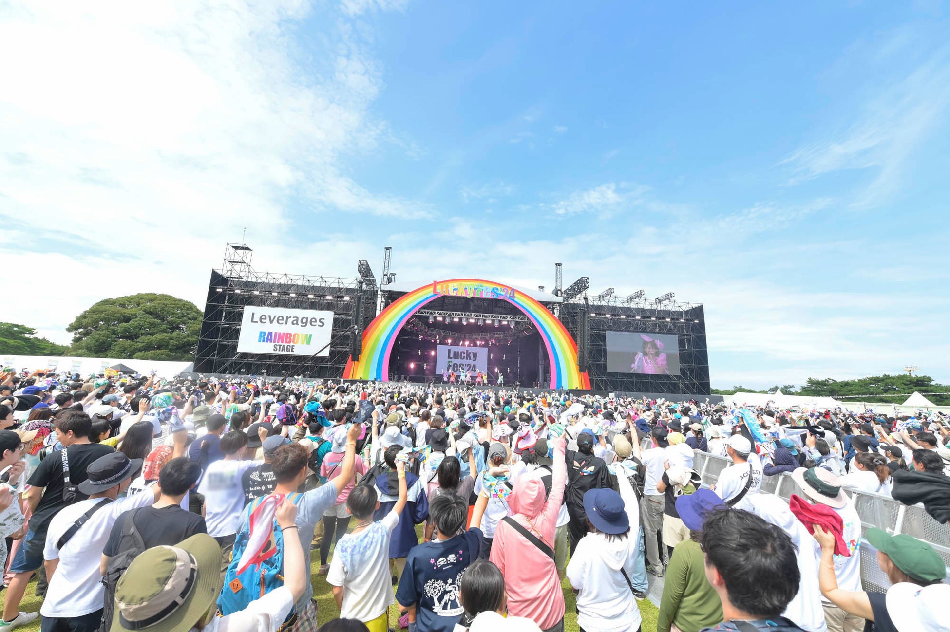 LuckyFes’25、LuckyFMとBARKSとの共催決定。日程は8月9〜11日「夏休み、アジア最大のテーマパーク型フェスへ」