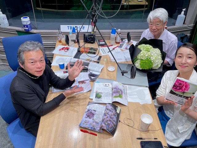 花人の赤井勝さんに聴く　花を通じて「心」を伝える「花人」としての表現と、「装花」にこだわる人生観