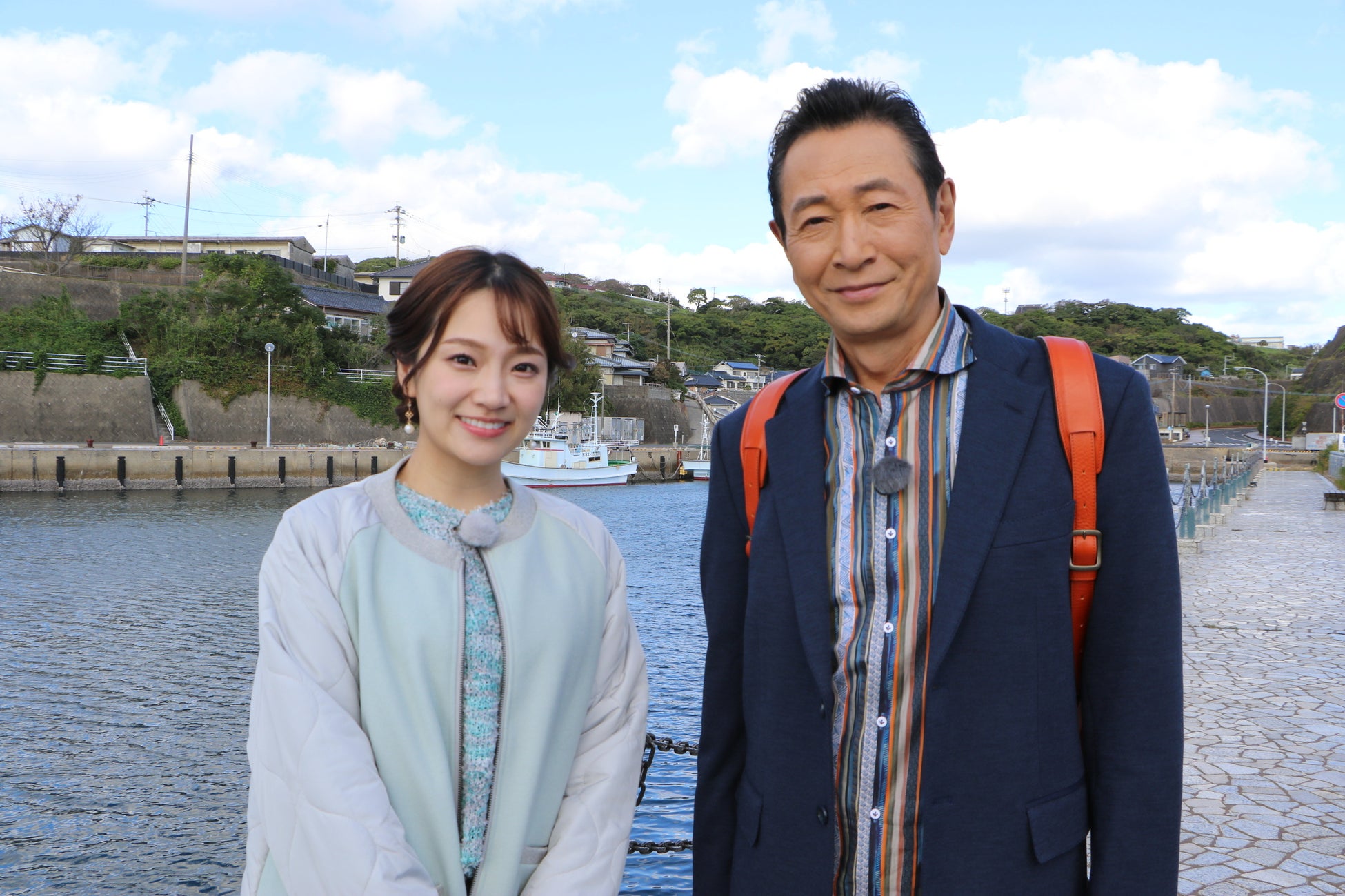 福岡出身で無類の豚骨ラーメン好きな広瀬香美さんが
ラーメンプロデューサーとして花月嵐に登場！
第2弾は、『博多ラーメン香美-超こってり味-』
12月4日(水)花月嵐全店で販売スタート!！