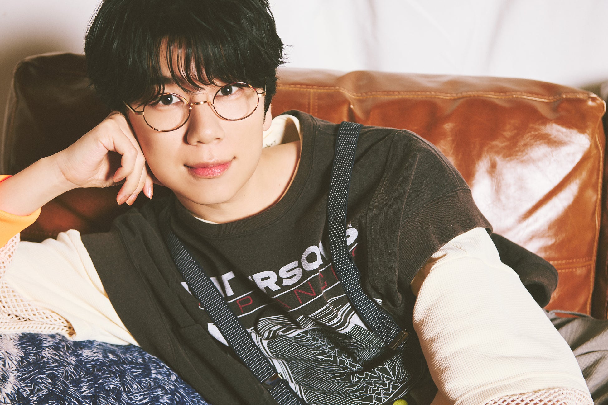 「仮面ライダーガヴ」初の公式キャラクターブックが本日発売!