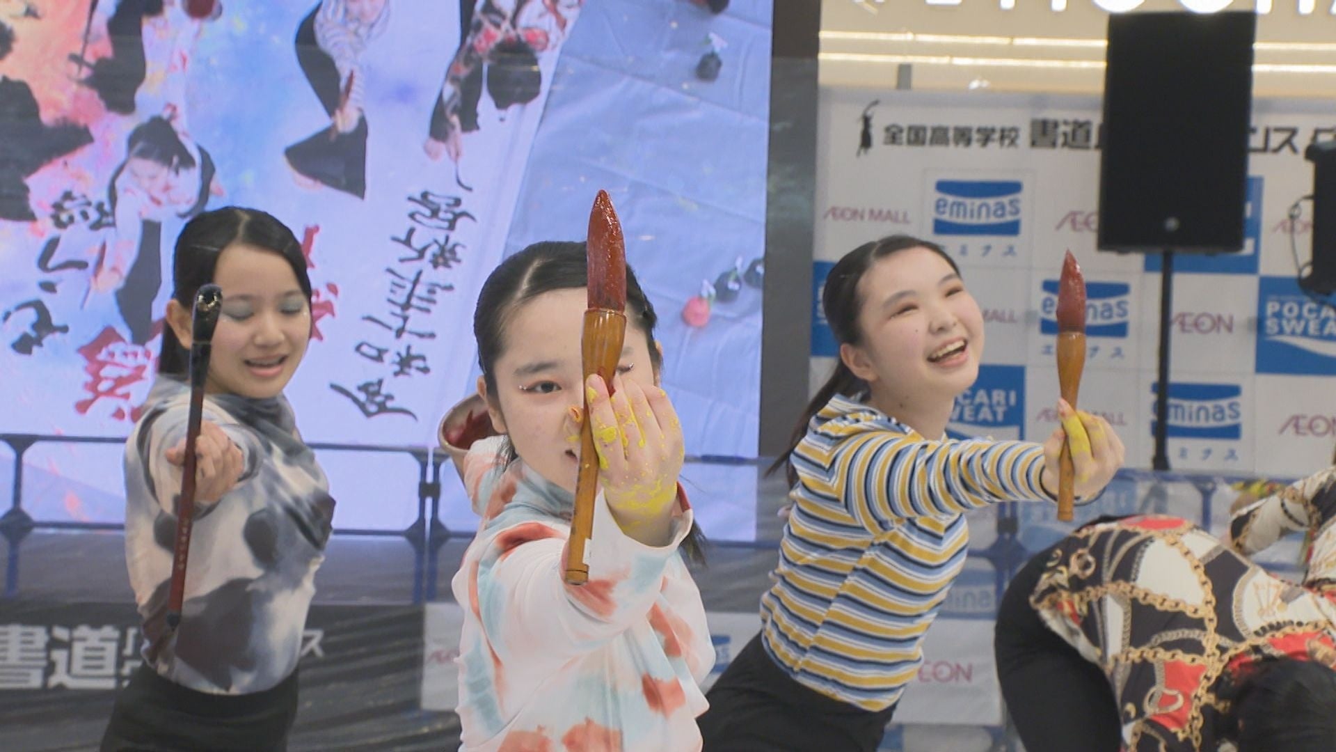 「尊い」を使い分けて、グローバルなオタクに進化しませんか?新刊『音声DL付き 推し活英語フレーズ大全―LOVEを正しく伝えるリアルな表現集―』2月14日発売