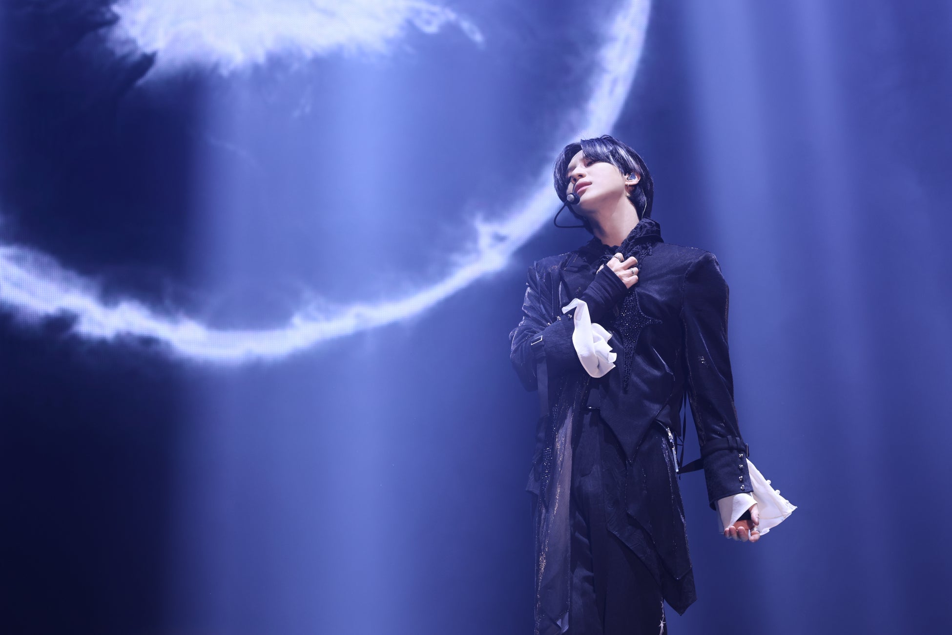 彩青が東京・花園神社で新曲「津軽三味線物語」ヒット祈願&歌唱奉納。作詩・作曲は、師匠・細川たかしの盟友、吉幾三が担当