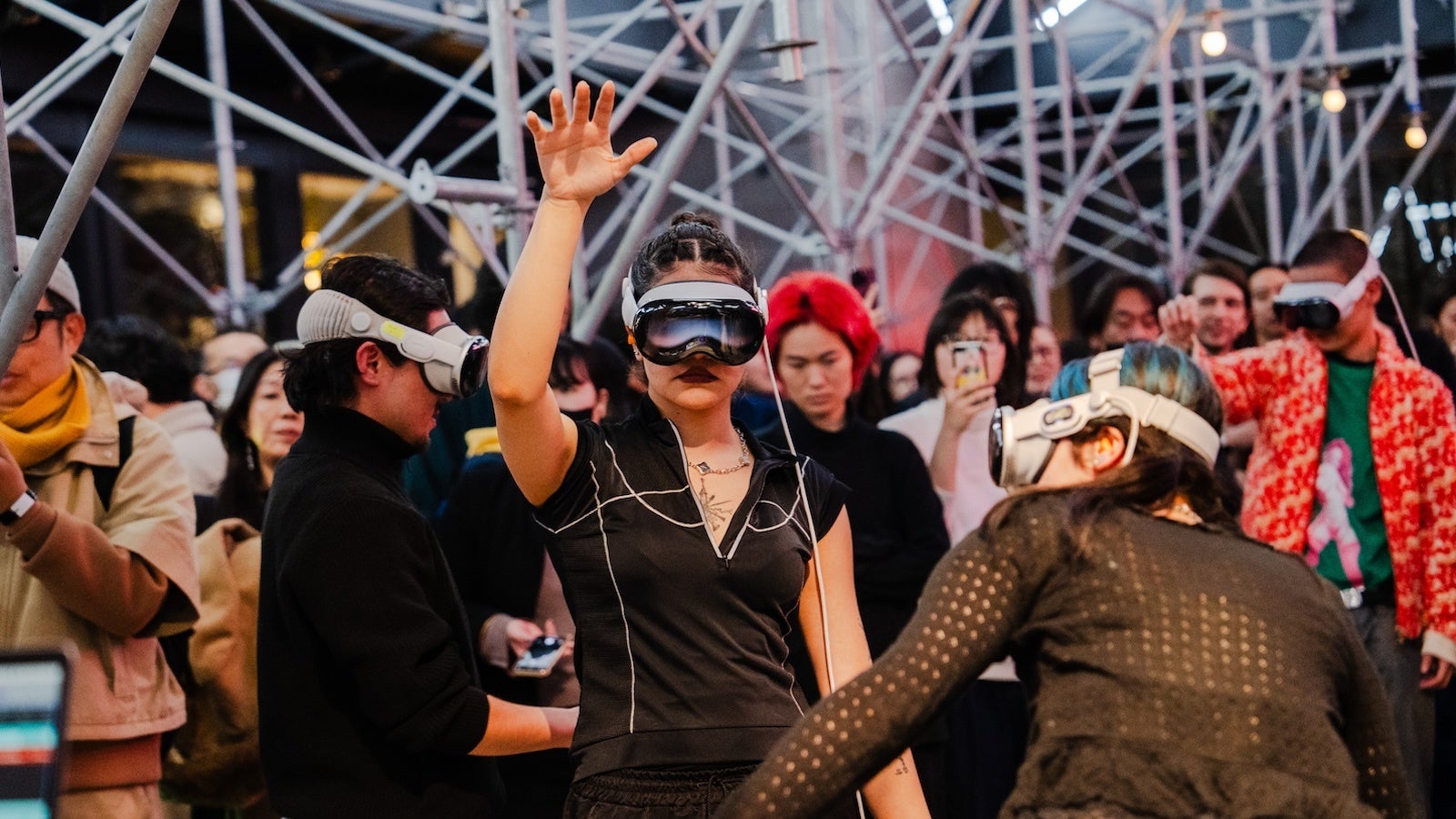 劇場セミナー『伊東塾』Vol.11に建築家・青木 淳氏、Vol.12に演出家・藤田 俊太郎氏のゲスト出演決定