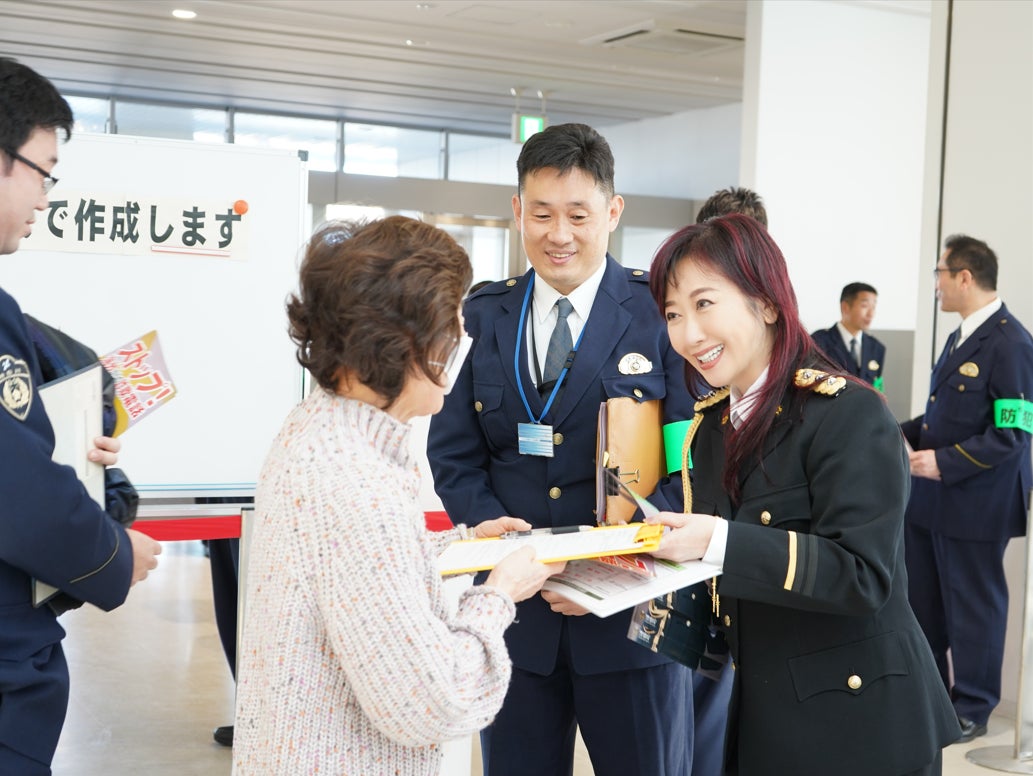 野性爆弾 くっきー!が平成昭和の流行を独自目線で振り返る! 新感覚な書き下ろし回顧録『愛玩哲学』3月26日発売決定!