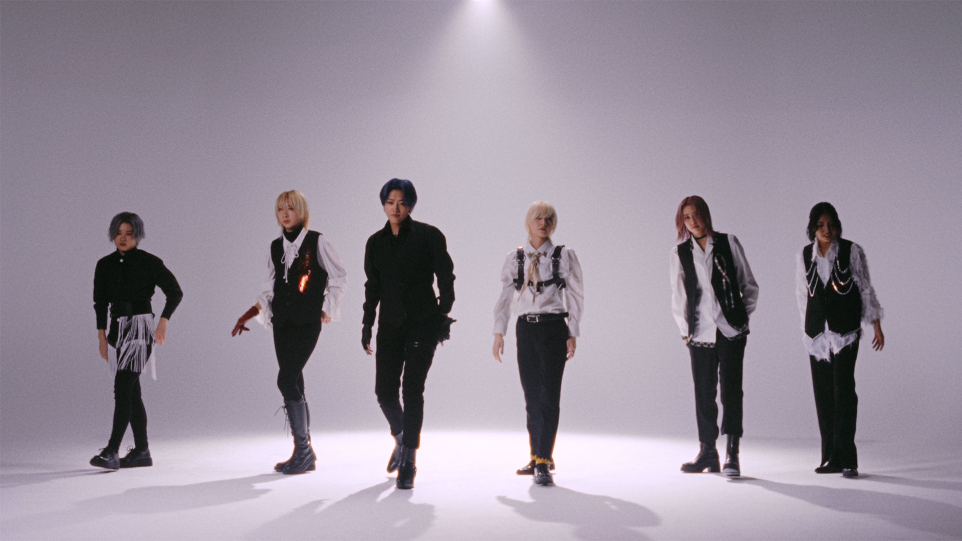 東野圭吾の小説を舞台化していく「東野圭吾シアター」が開催決定!