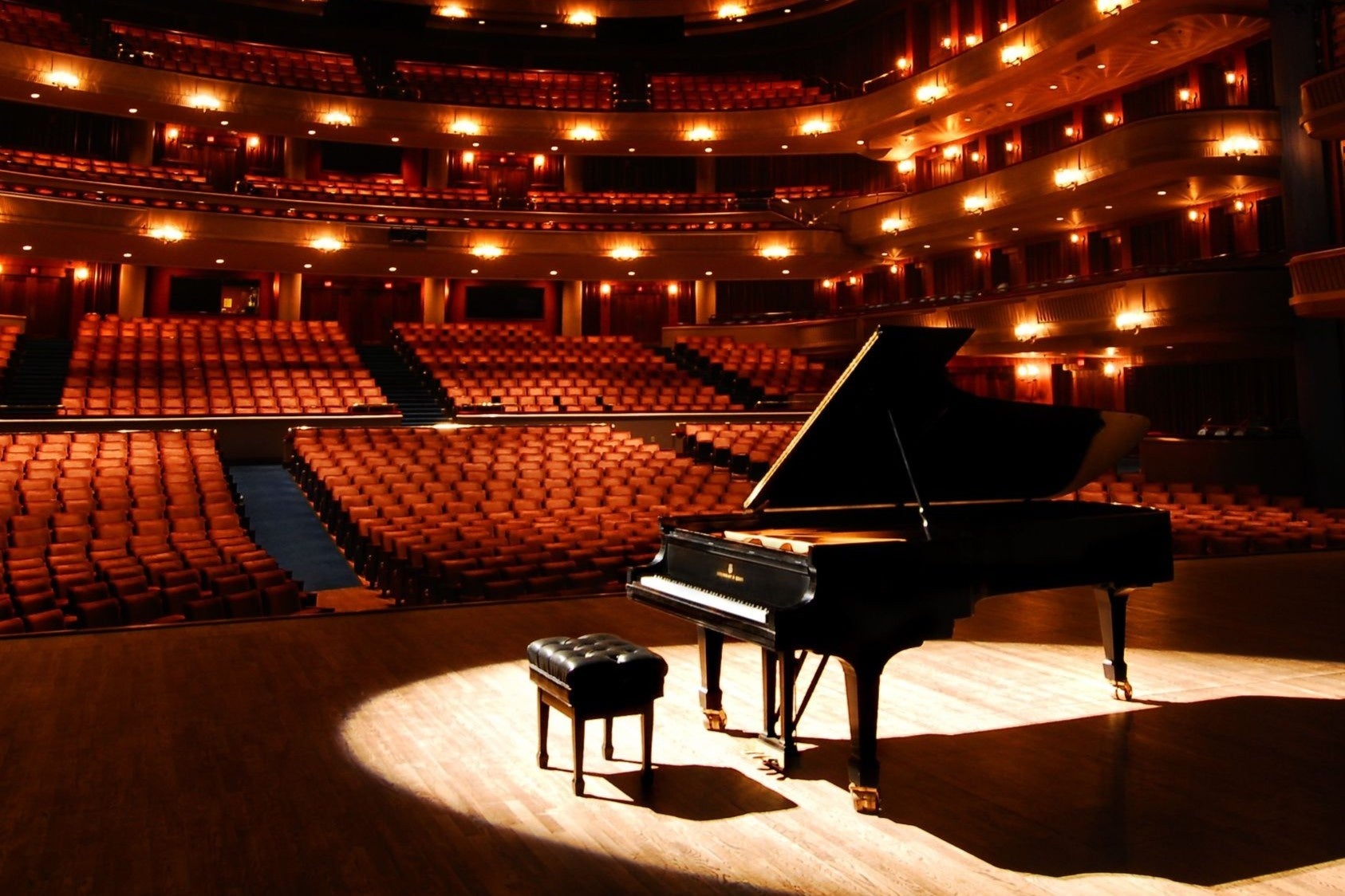 世界中のAFTERLIFEへの出演や、TomorrowlandからBurning Manまでさまざまなビッグフェスからオファーが絶えない“Colyn”の初来日公演が決定!