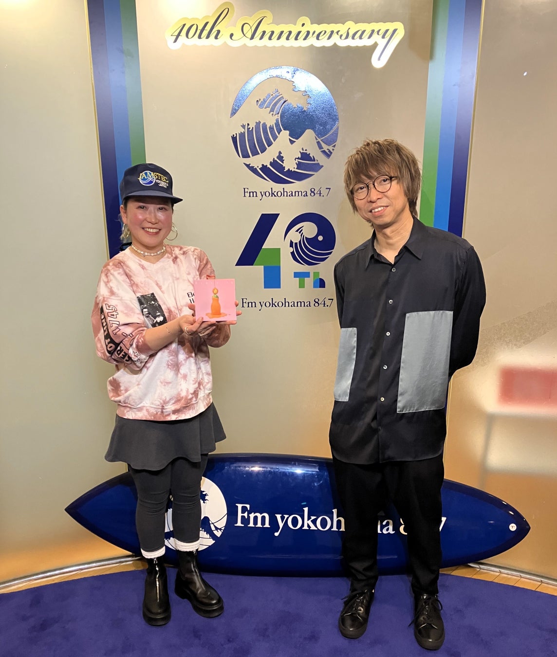 日向坂46・佐々木久美1st写真集『めくる日々』4種の裏表紙＆秋元康氏の帯文を公開！