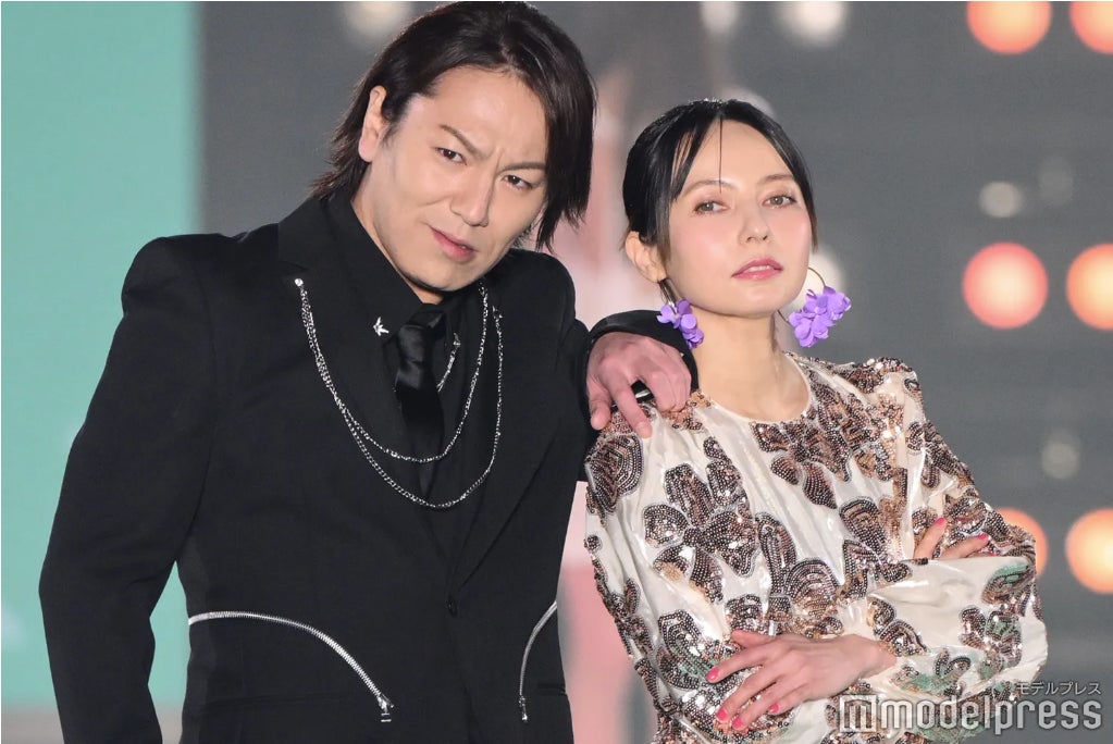 謎の美女グループ「CHANCE GALs(チャンスガールズ)」が関西コレクションでパフォーマンス 新メンバーも加入でパワーアップ【関コレ2025S/S】