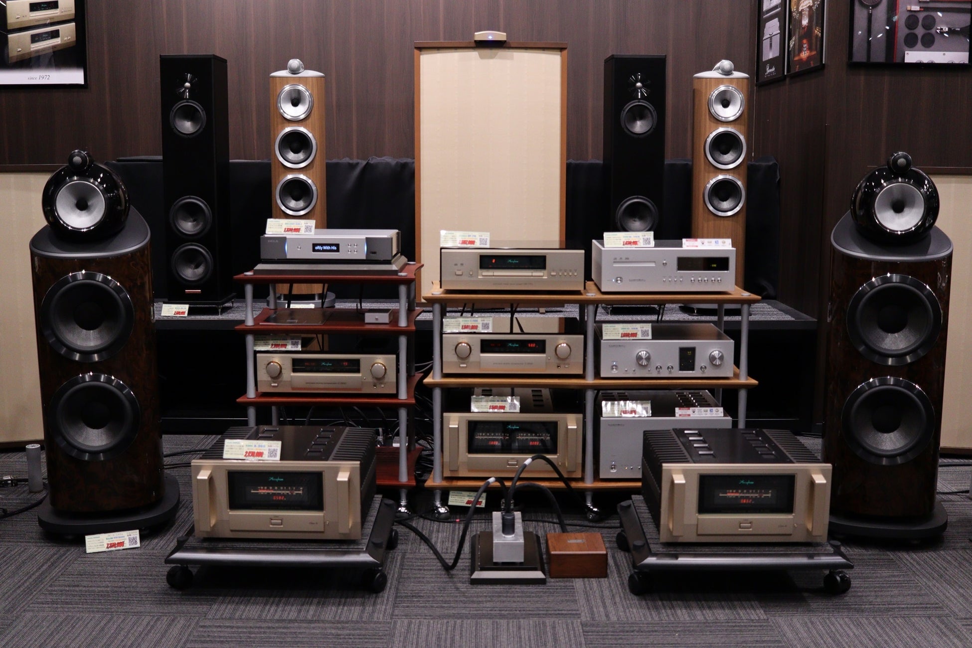 Vivid BAD SQUAD 10th Single「烈火/ULTRA C」が本日リリース!