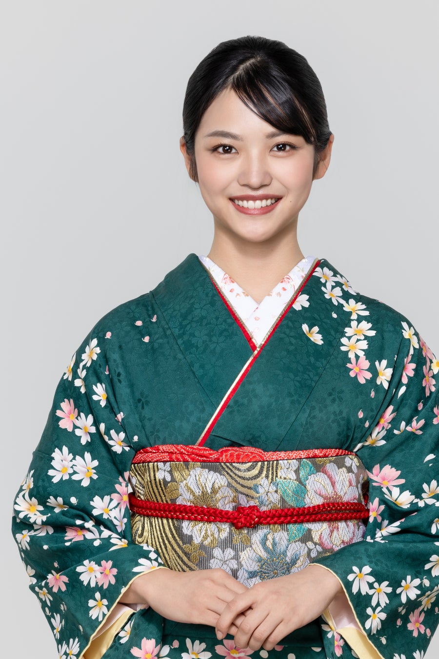 櫻坂46村井優　EX大衆 ソロ表紙＆巻頭に大抜擢！　力強い「意志」と「眼光」を披露『EX大衆』2025年３月17日（月）発売！