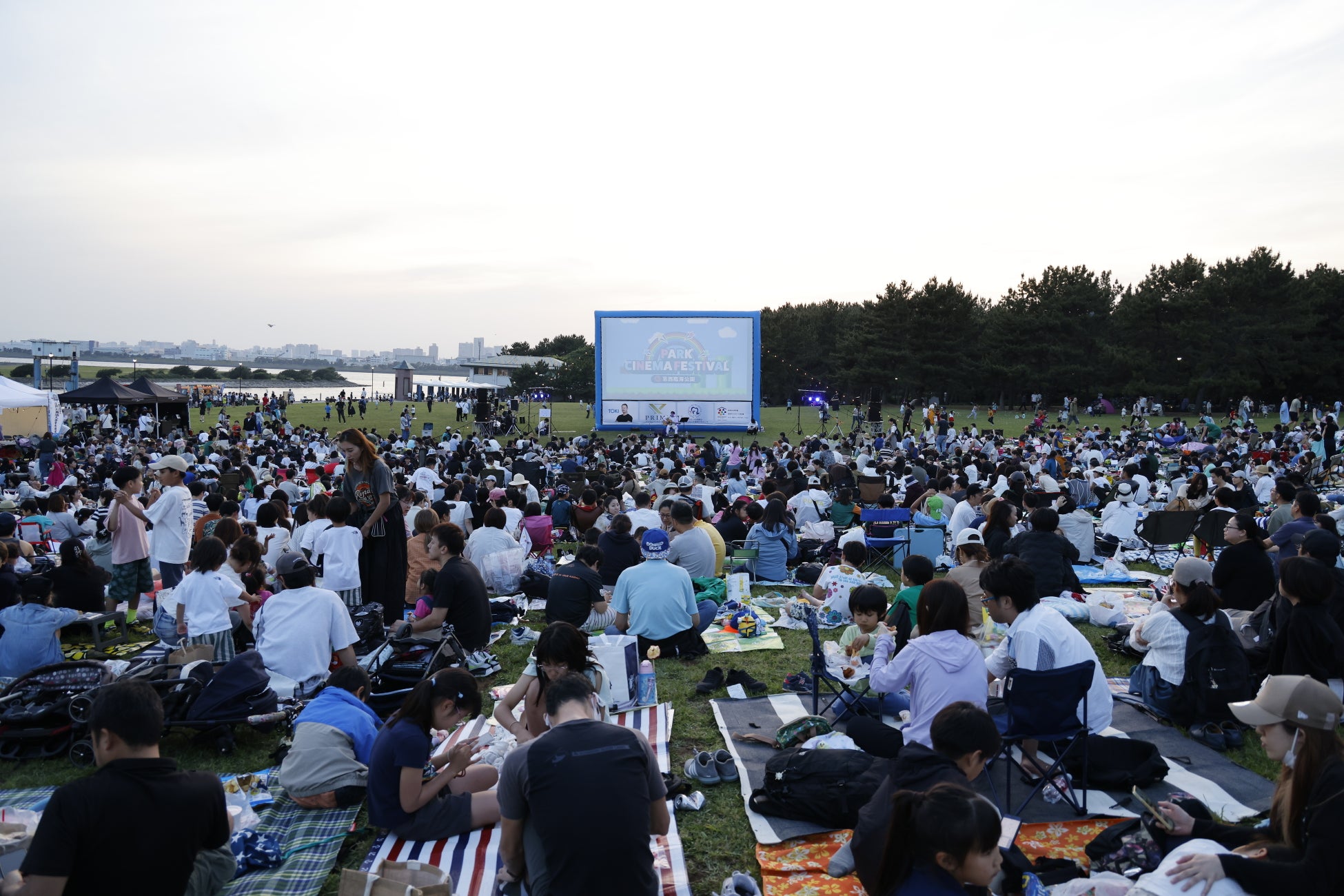 “観る音楽”。感覚の深層への「旅」へ誘う、没入型ライブ作品「もし、この星にたった一人になったとしてもこの旅を続けるだろうか|」
