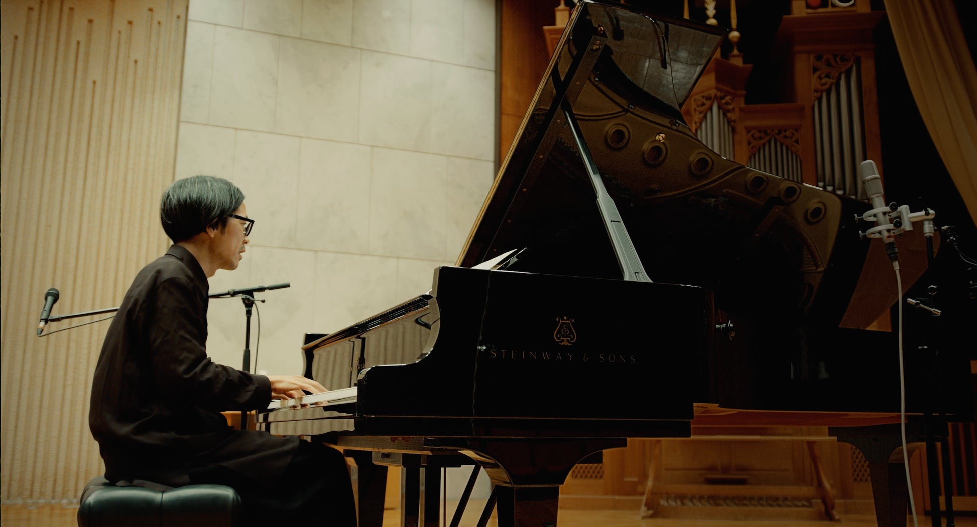 【5/11川崎戦まであと2日】3年連続の国立開催にむけて、カミナリがラップで盛り上げる！！