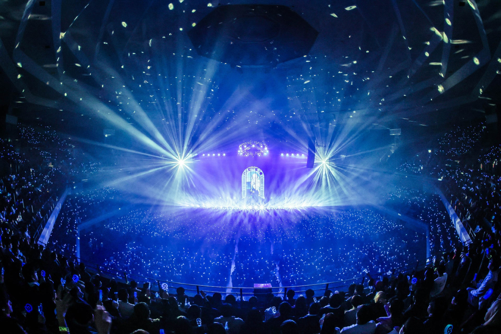 カンヌ国際映画祭「ウーマン・イン・モーション」10周年の授賞式にて、ニコール・キッドマンが2025年「ウーマン・イン・モーション」アワードを受賞