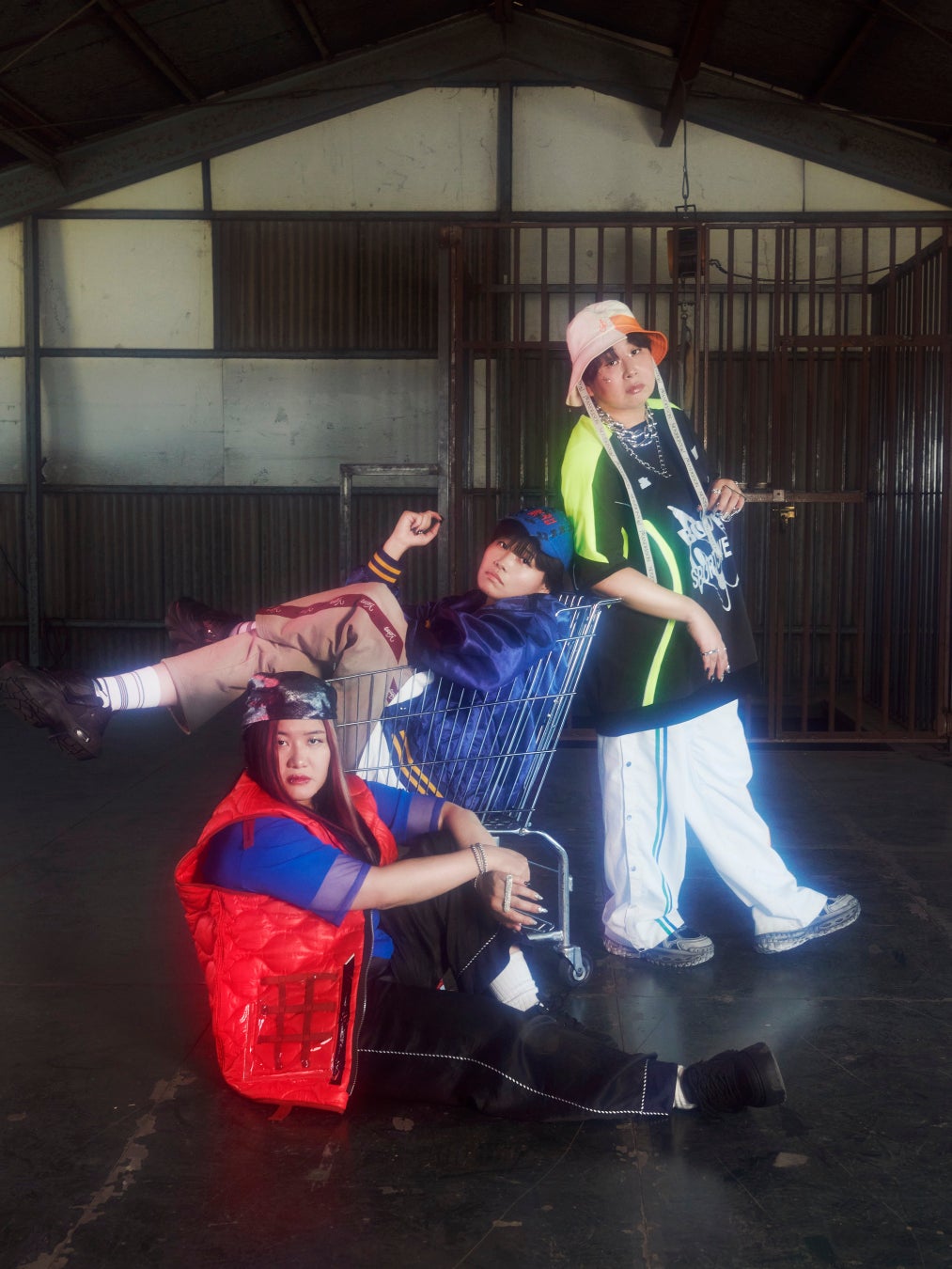 劇団新劇団×フォーエスエンタテイメントが再びコラボ! 「プリーズ!プリーズ!ヘルプミー!」本日~5月26日 (月)まで上演