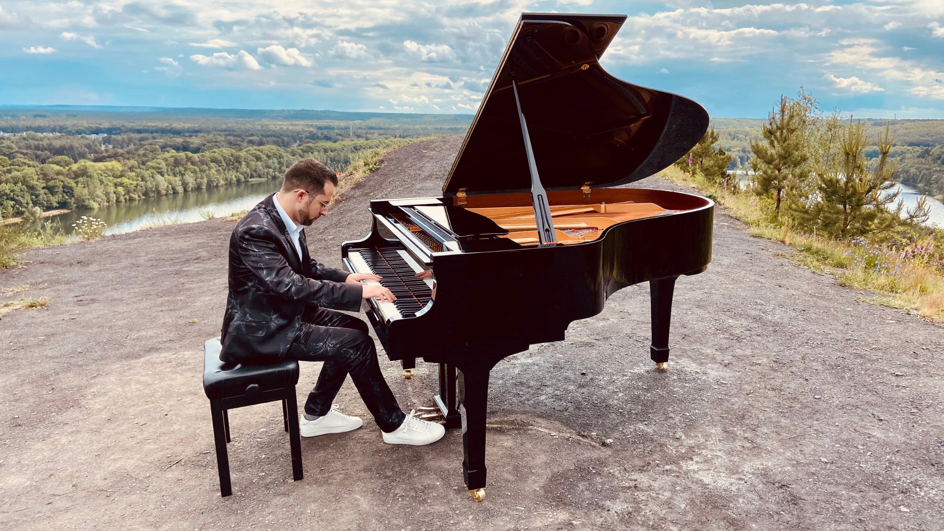 特別番組「明日に寄り添う~訪問介護の現在と未来~」