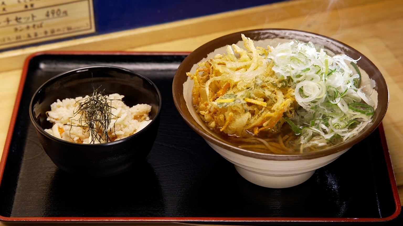 俳優 永瀬莉子さんが『PLACOLE&DRESSY』にウェディングドレス姿で初登場!ウェディングドレスに憧れるすべての人へのメッセージとは