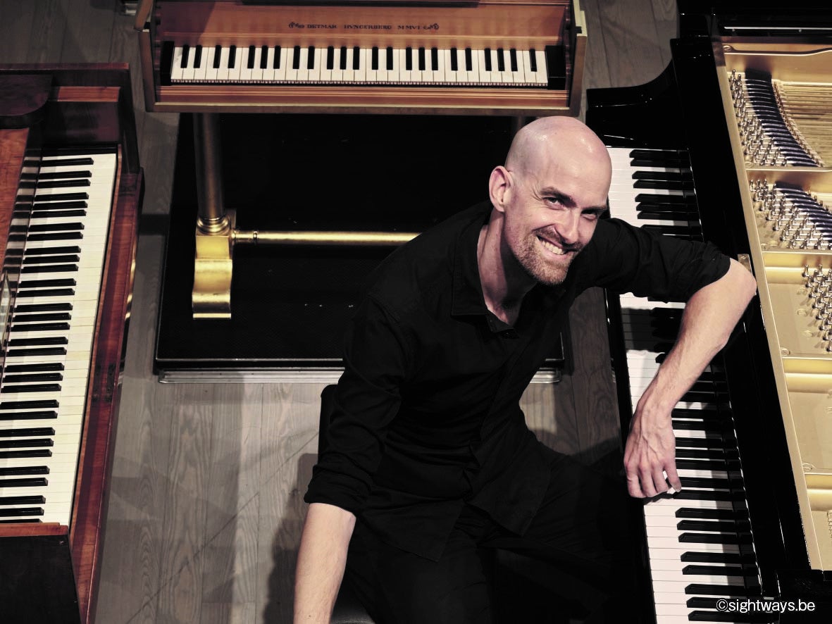 楽天、「楽天ブックス」「楽天Kobo」「楽天マガジン」「Rakuten Music」「Rakuten TV」の「2025年上半期 Z世代エンタメランキング」を発表