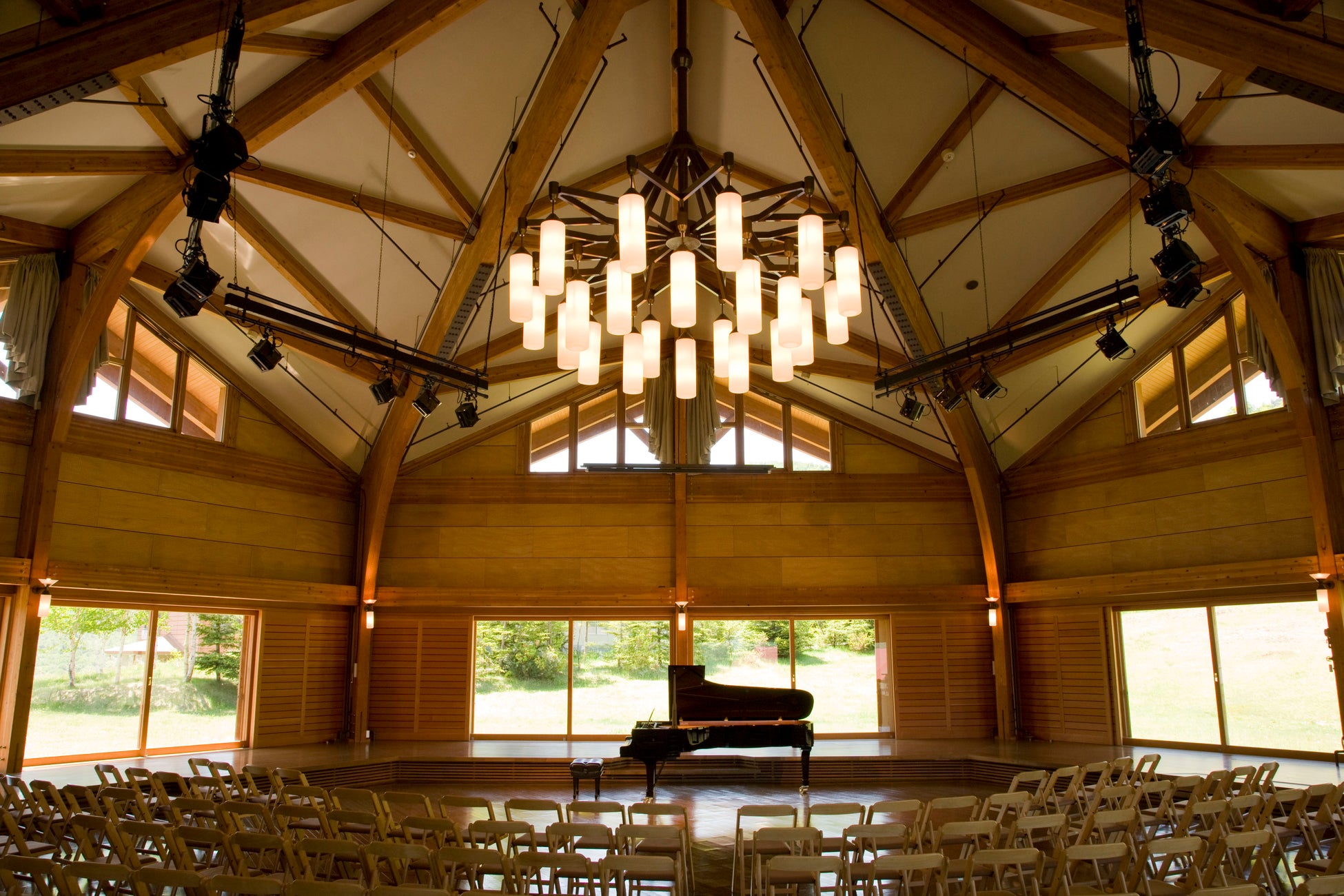 “アートとしてのレコード”に出会う——Face Records、代官山蔦屋書店で開催されるPOP UPイベント『A WORK OF ART VINYL – アートレコード展示販売会』に協賛