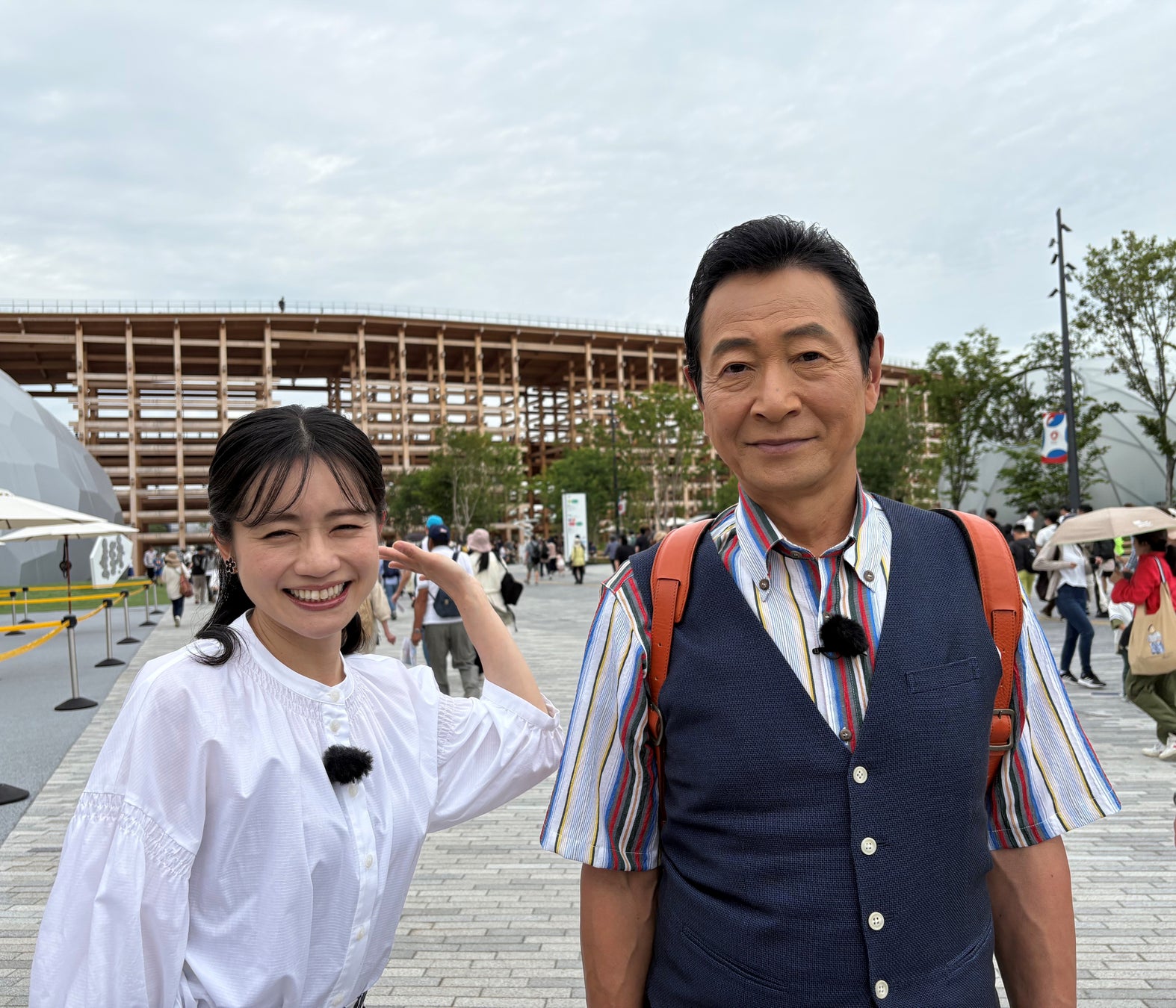 ワニブックスのWEBメディア『Newsクランチ！』で「ドラマチックレコード・新居歩美の極私的アイドル論」連載中！「新居歩美」のオリジナルブロマイドを、期間限定でセブン‐イレブンのマルチコピー機で販売！