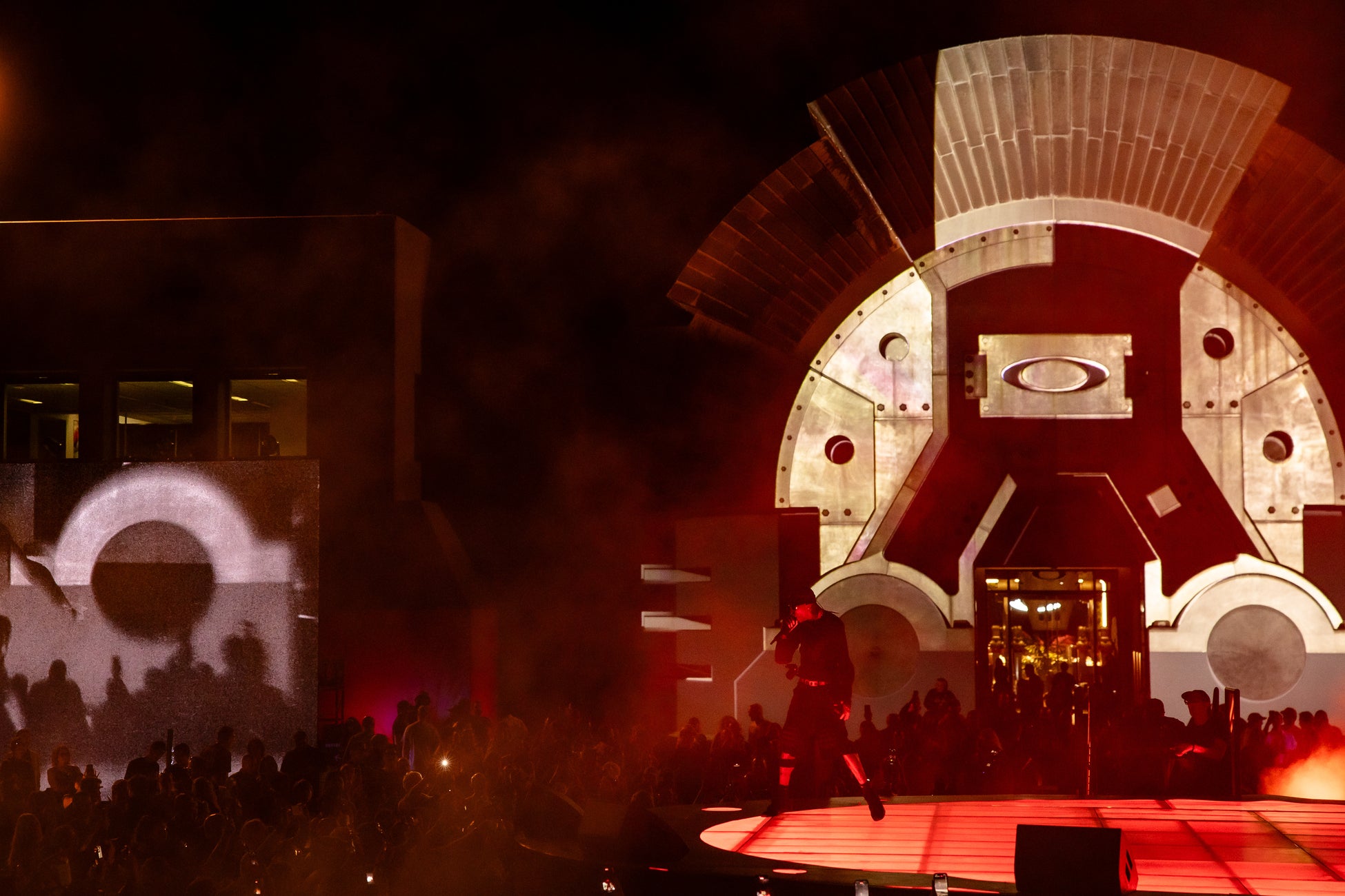 ニューシングル『革命道中』についてのトーク満載！アイナ・ジ・エンド出演のオリジナル番組をLINE VOOMで独占ライブ配信