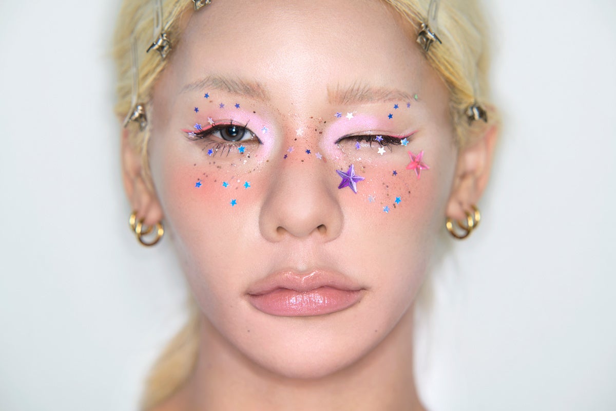 すとぷりが「Identity V第五人格」7周年を記念するアニバーサリーソング「CHAOS TERROR」を担当！記念して7つの企画を開始！