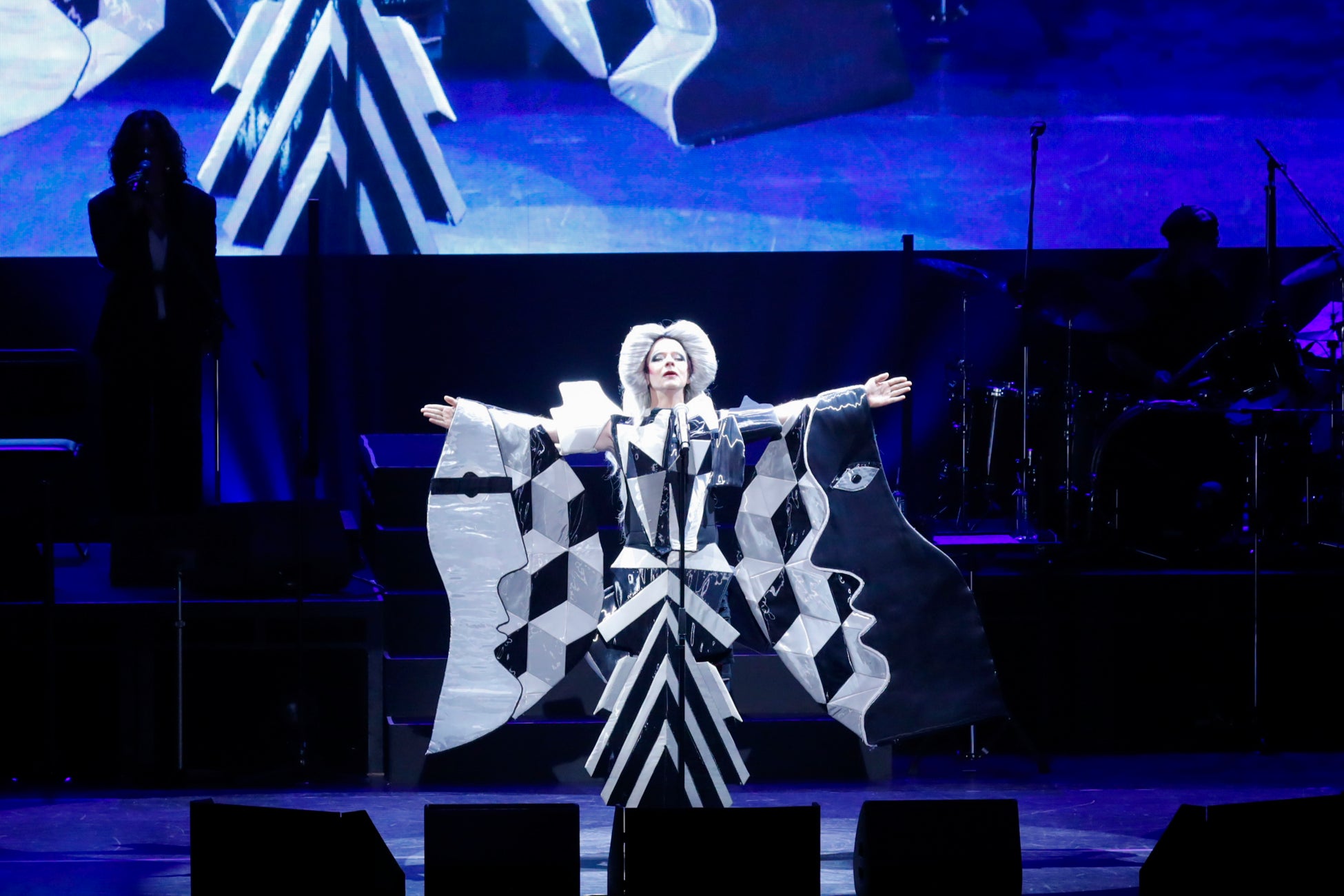 『ミッドナイト・レディオ ザ・ヒストリー・オブ・ヘドウィグ』開幕!!