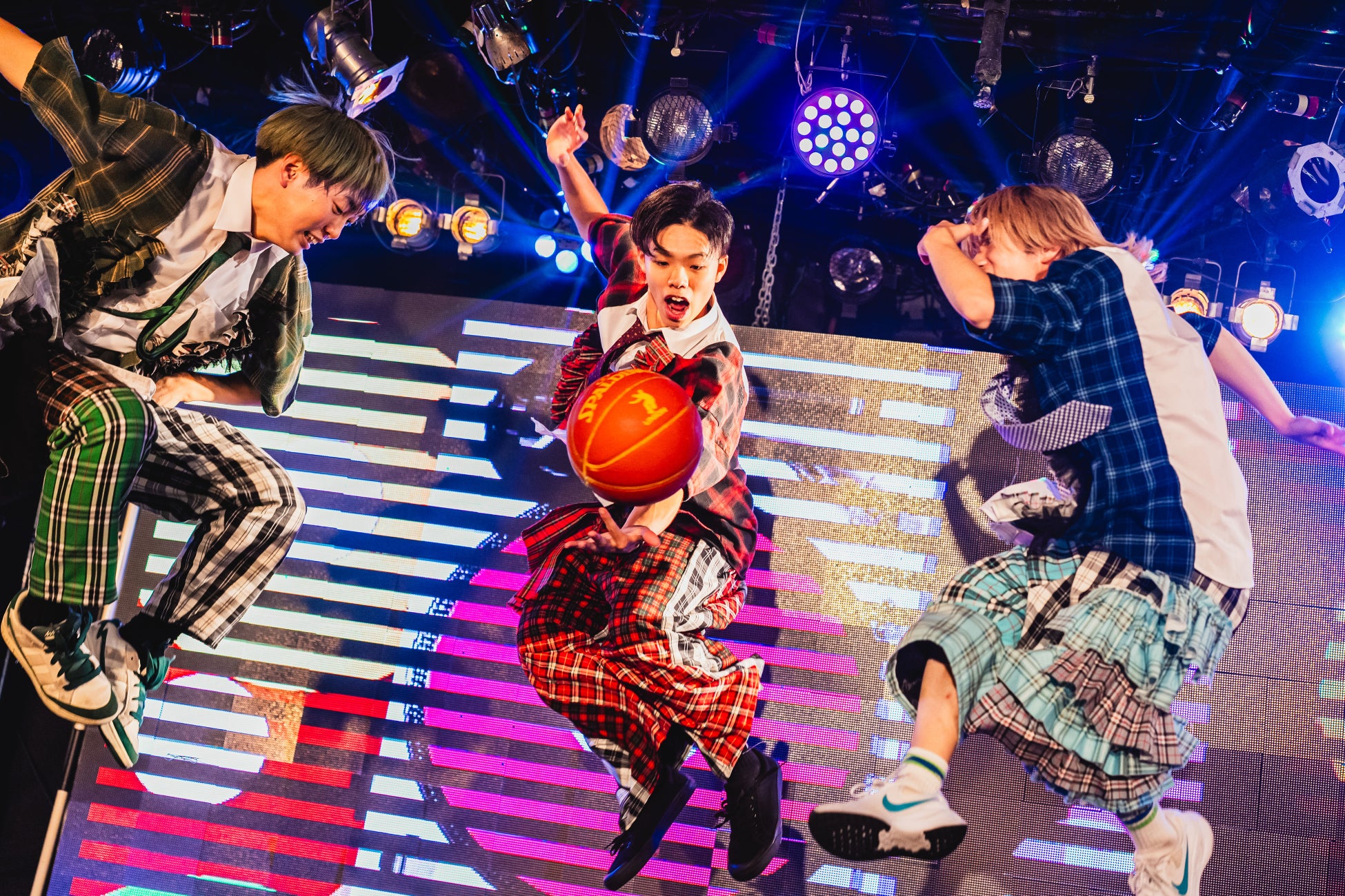 川と人が紡ぐマリの手仕事に出会う