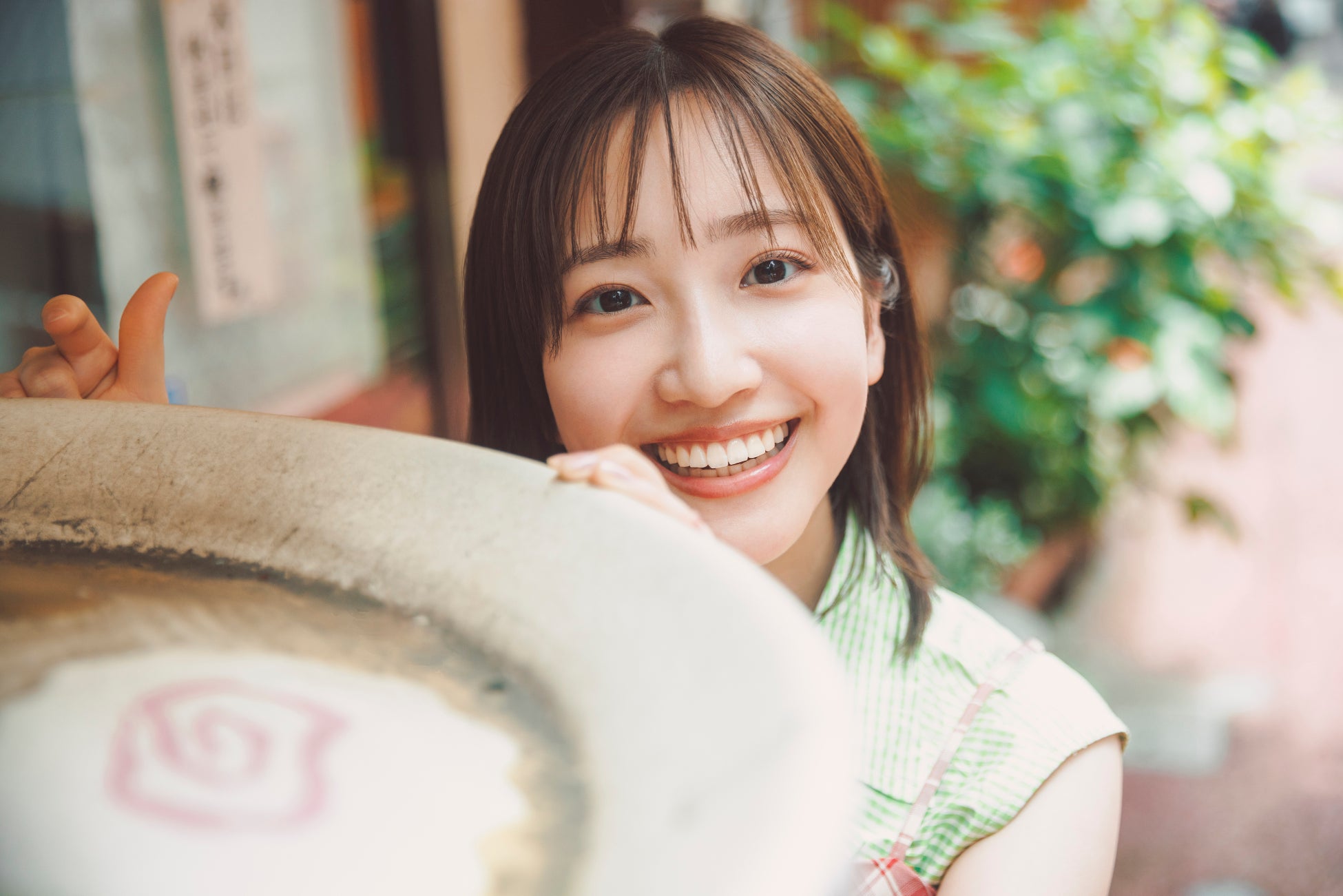 「THE TIME,」のナンゴちゃんとふらっと熱海旅。TBS南後杏子アナウンサーがB.L.T.9月号グラビア企画に登場！