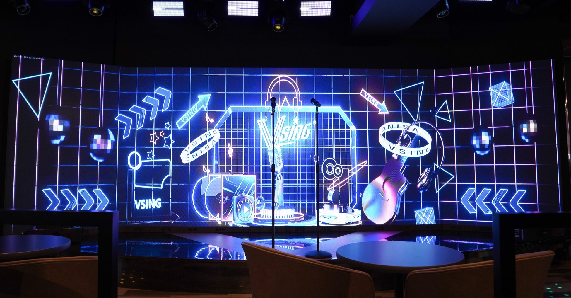 8月8日（金）19時、渋谷に新感覚のカラオケ体験施設がオープン！東南アジアで人気の応援型カラオケステージ「VSING」が日本初上陸